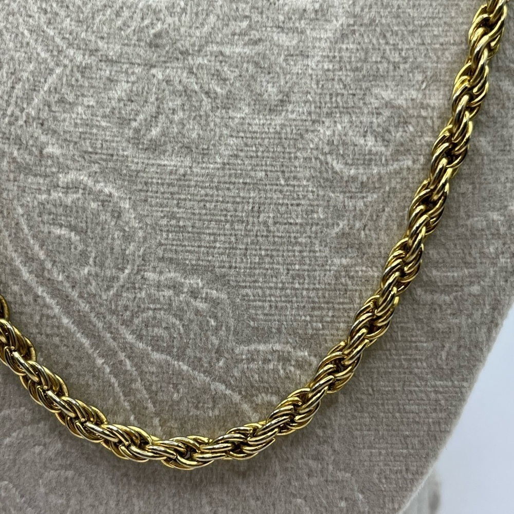 Gold Chain Necklace Gold Tone 24” Vintage Spring Ring closure